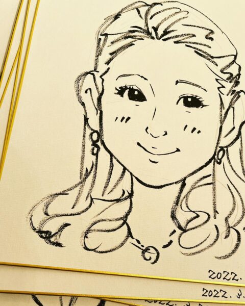 大阪の似顔絵師・田村まりりによる早描き似顔絵イベント。ひとり３分で笑顔あふれる似顔絵を制作。