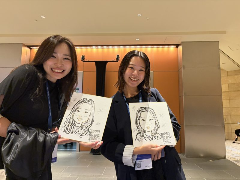 東京・六本木の企業展示会で行った早描き似顔絵イベント